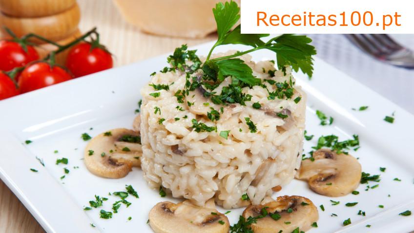 Arroz de frango com cogumelos na disjuntores