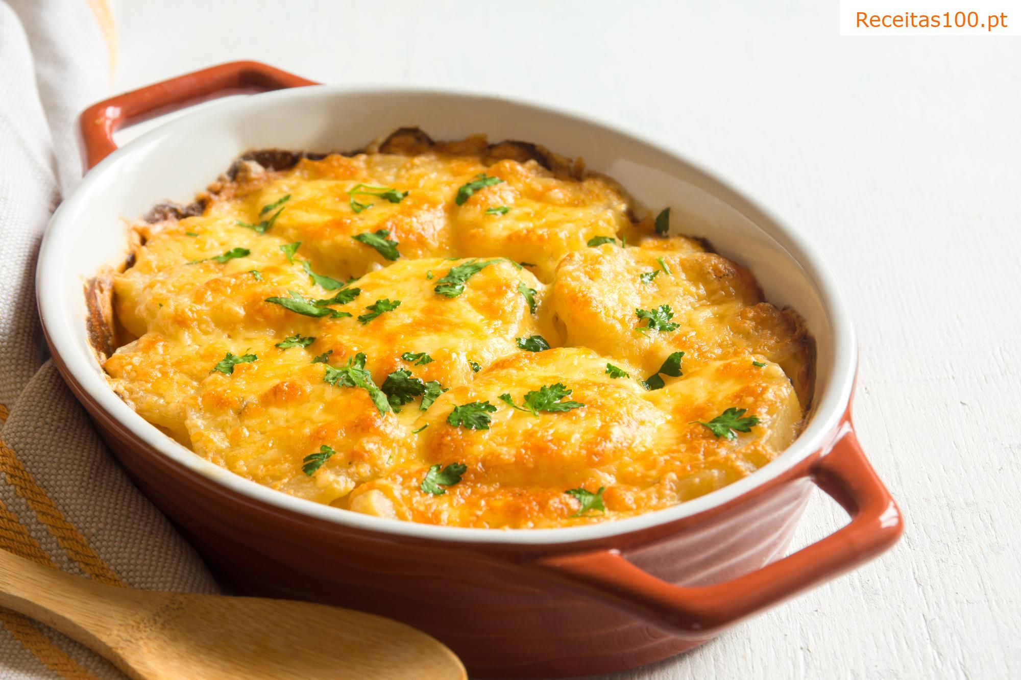 Batatas gratinadas com bacon