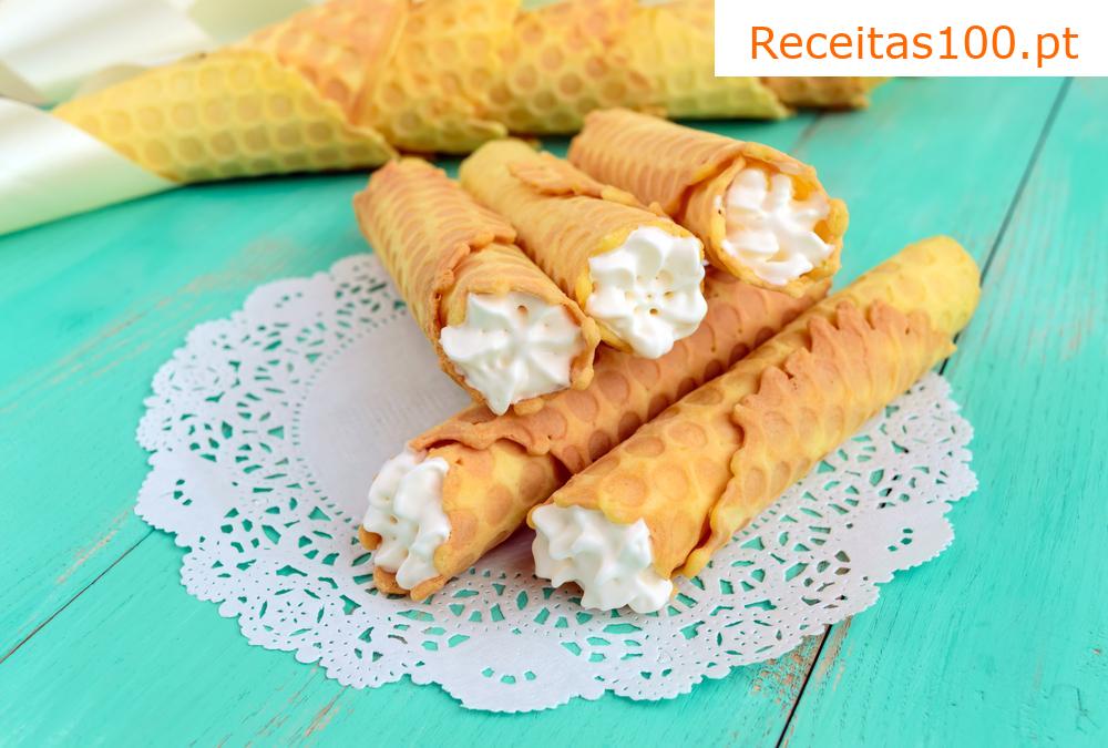 Biscoitos com creme de nozes