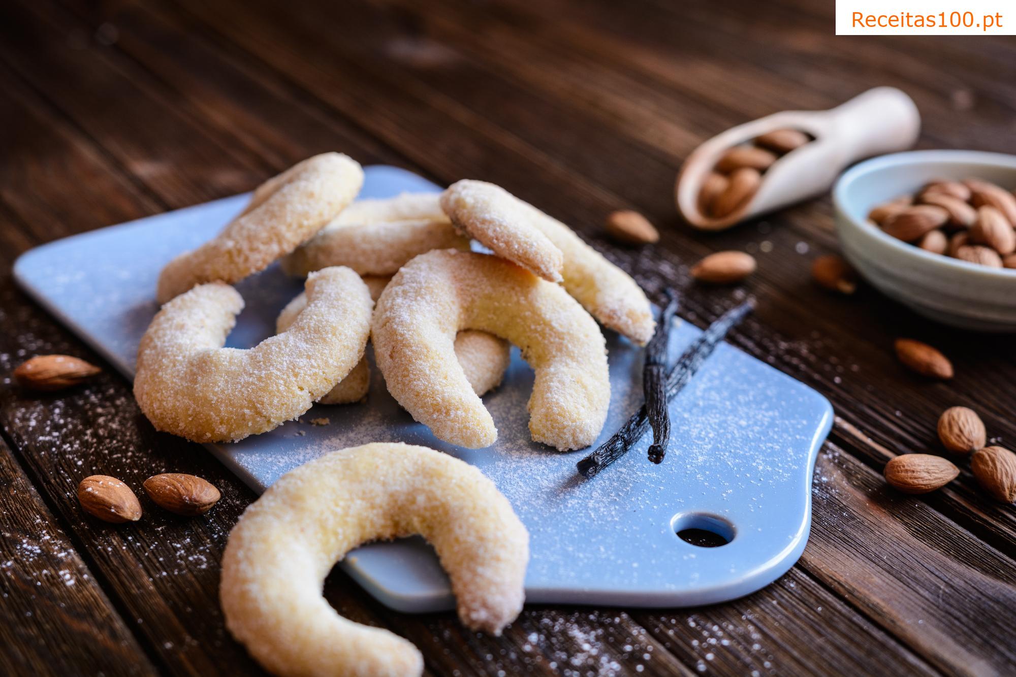 Biscoitos de baunilha com amêndoas