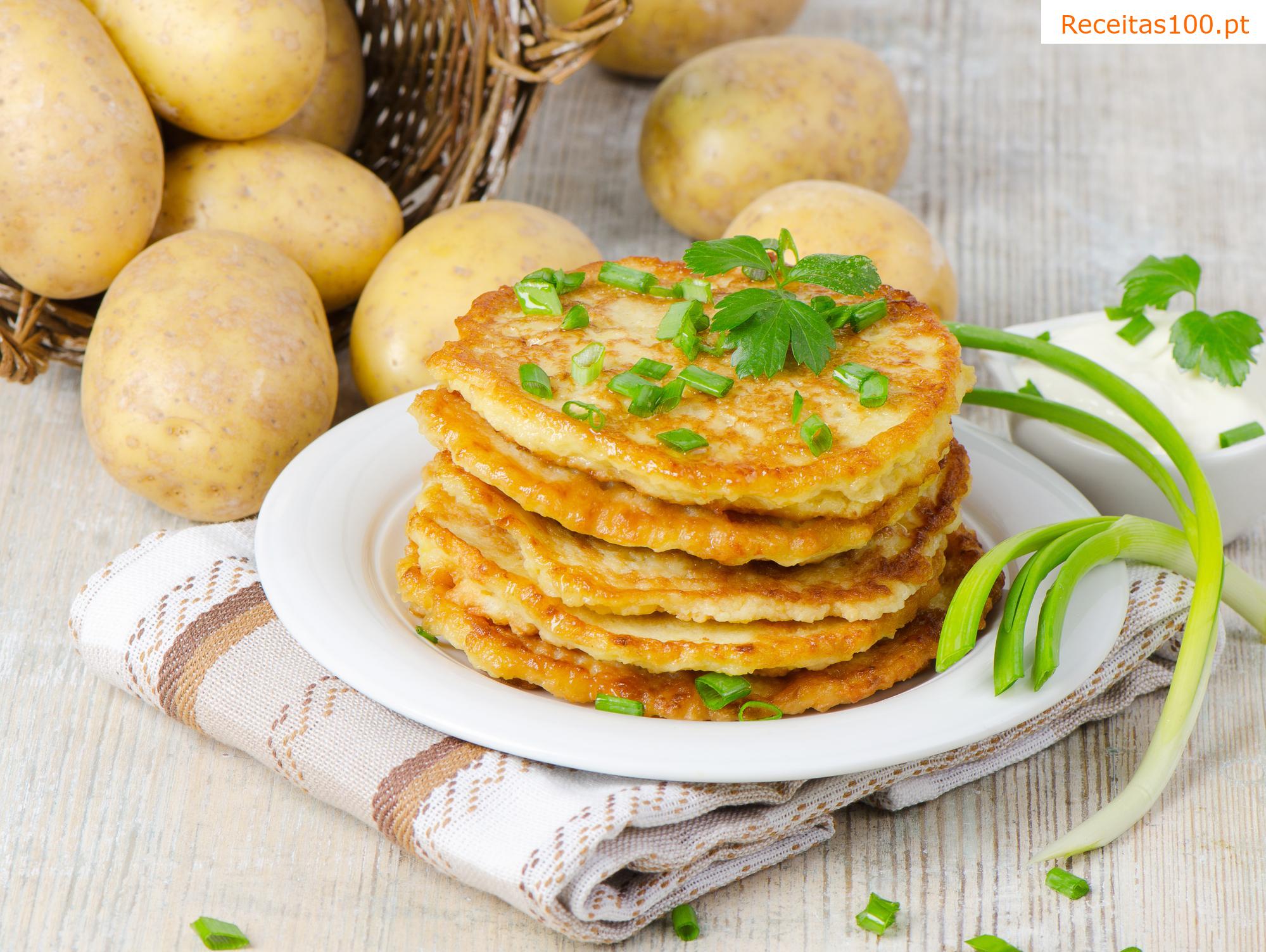Bolinhos de batata de batatas cozidas