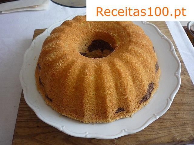 Bolo de frutas cristalizadas