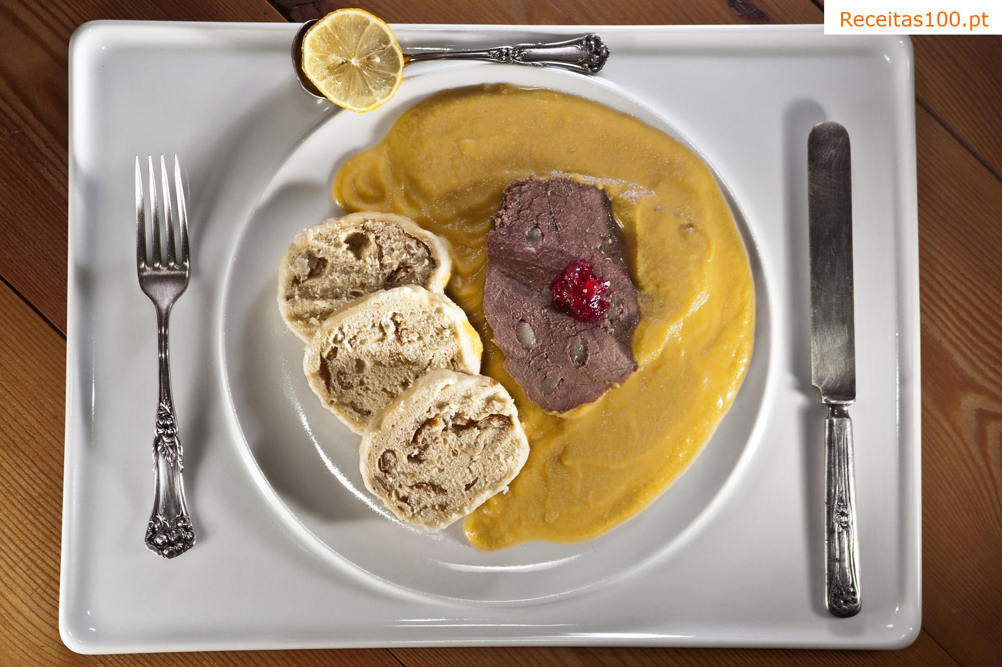 Carne com molho de natas