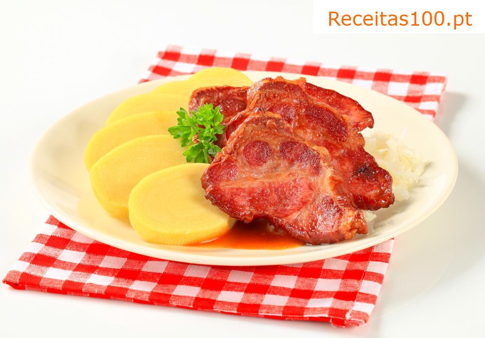 Carne de porco desfiada com cerveja