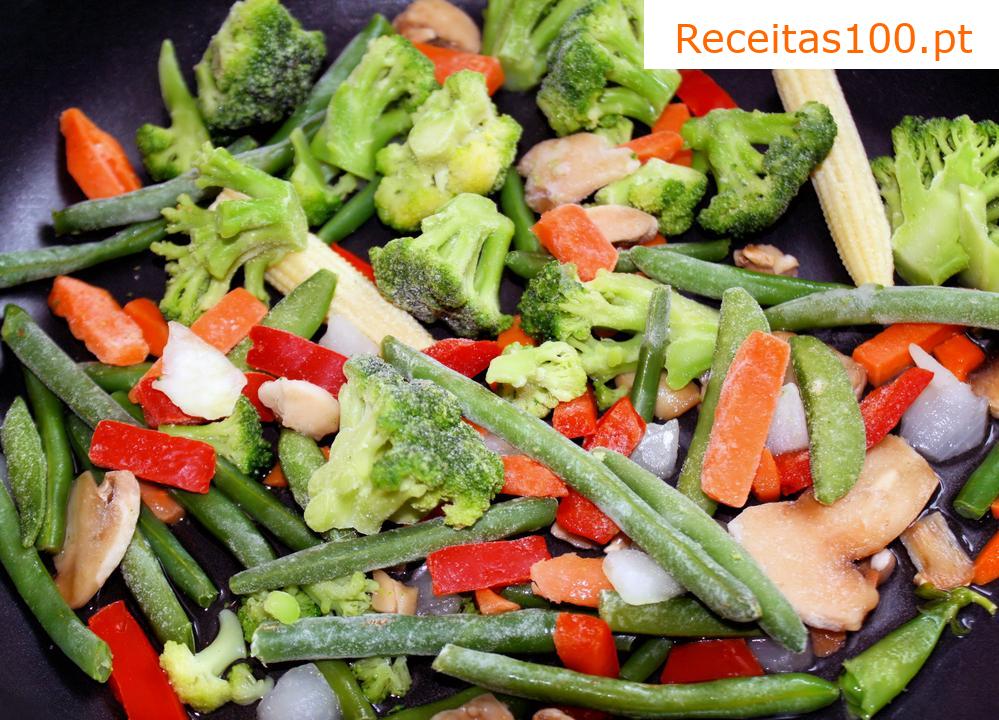 Casserola de legumes à moda de carne