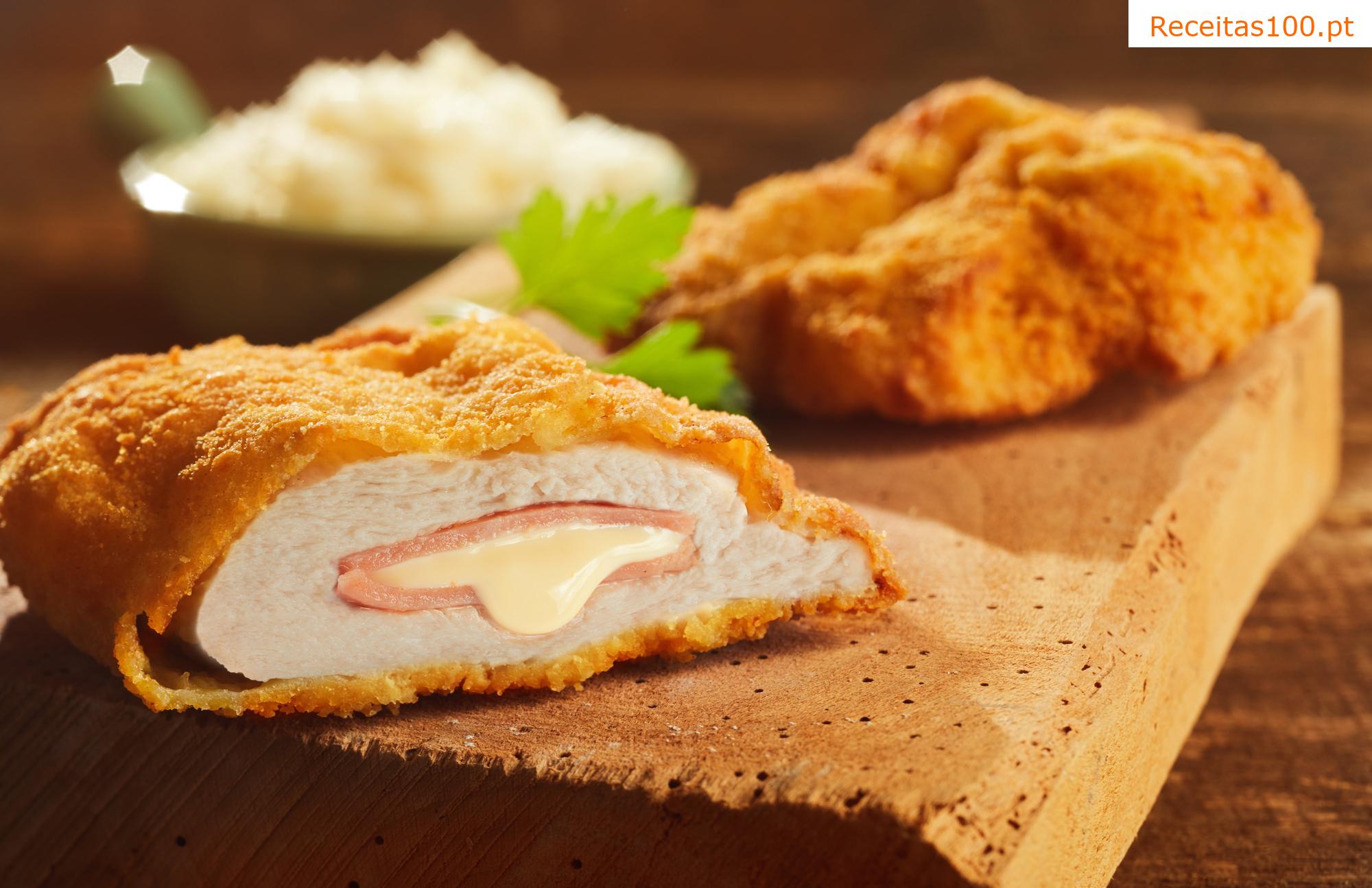 Costeleta de porco recheada com muçarela