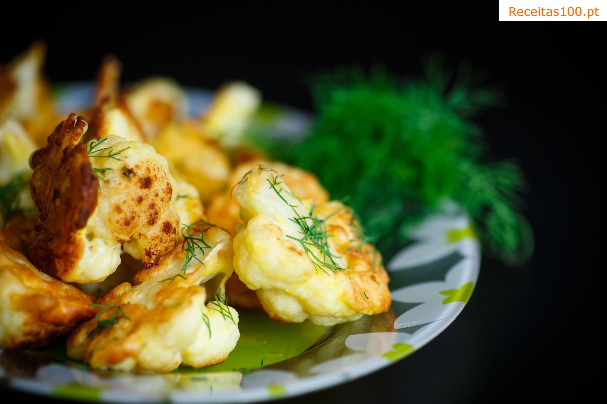 Couve-flor frita em massa picante