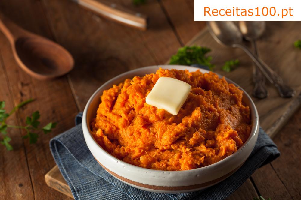 Coxas de pato com purê de batata-doce e maçã