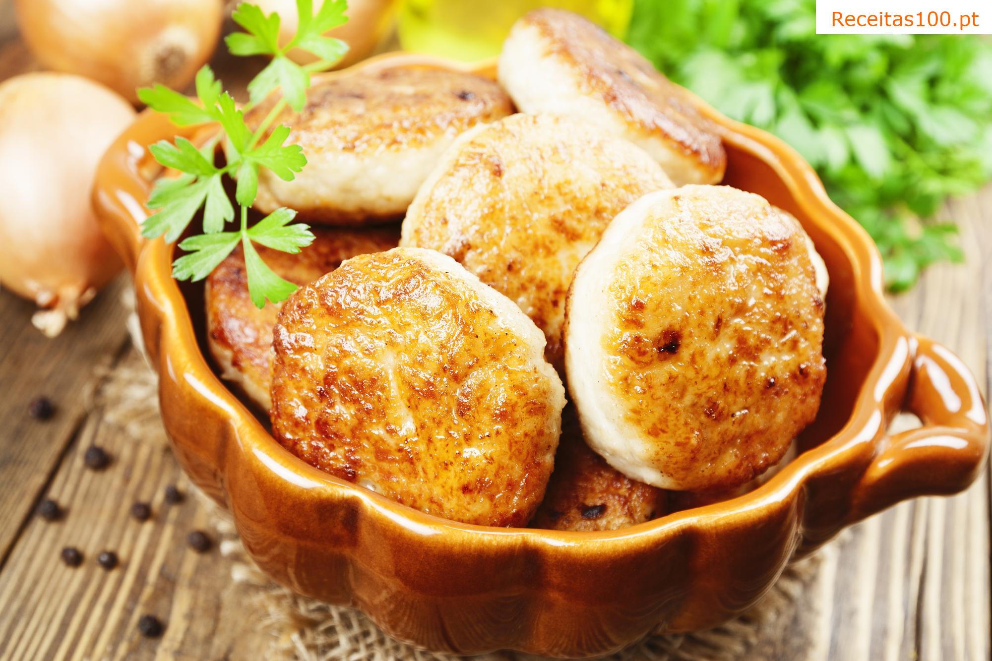 Hambúrgueres de frango cozido