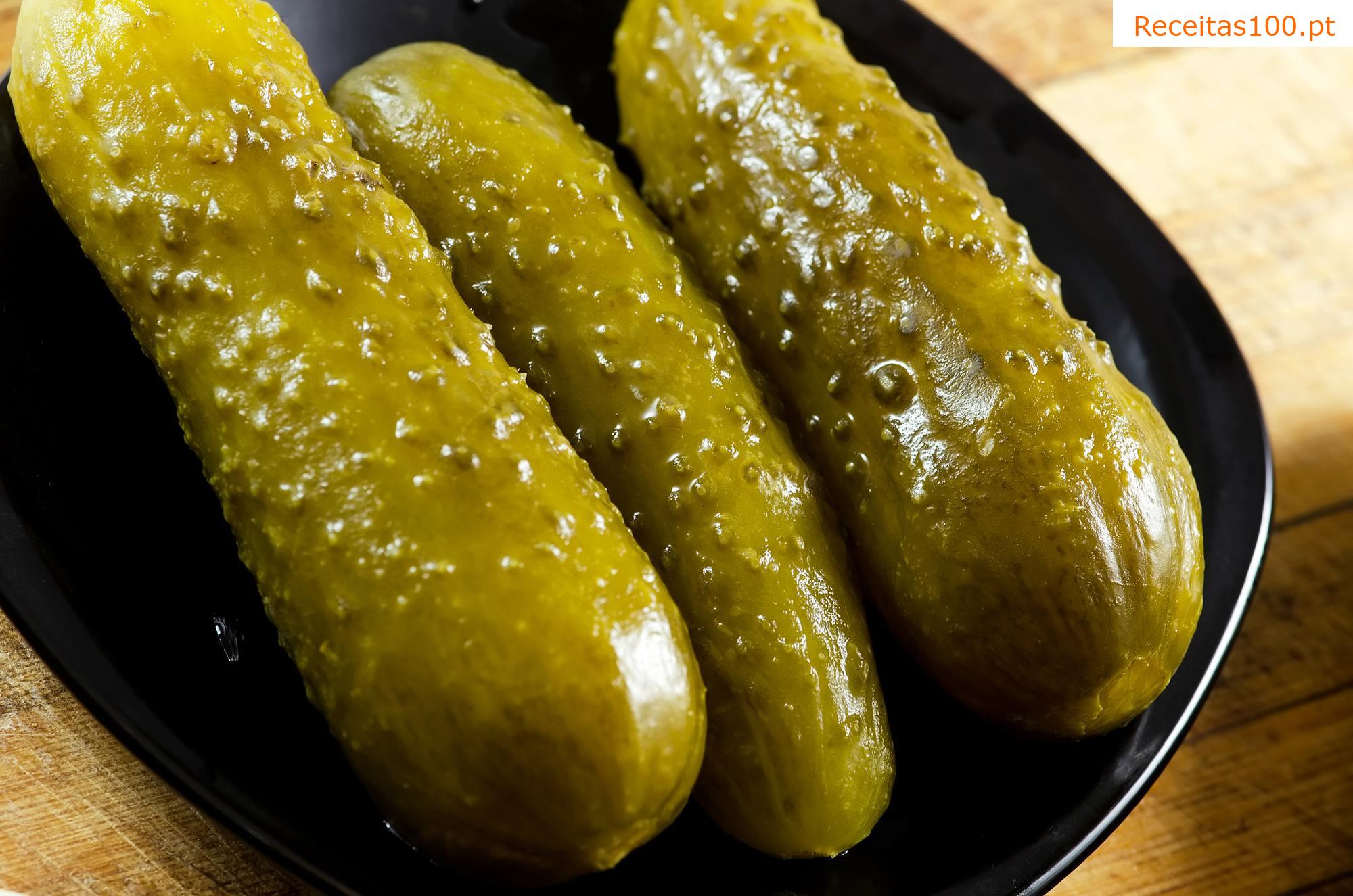 Molhos M, O, P (de damasco, de caça, de pepino especial, de salsicha da Morávia, de pimentão)