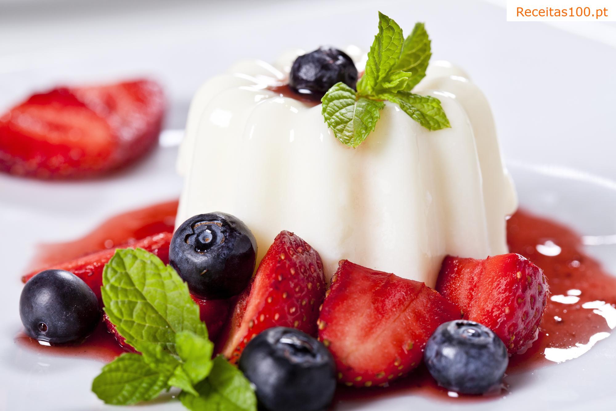 Panna cotta de morango