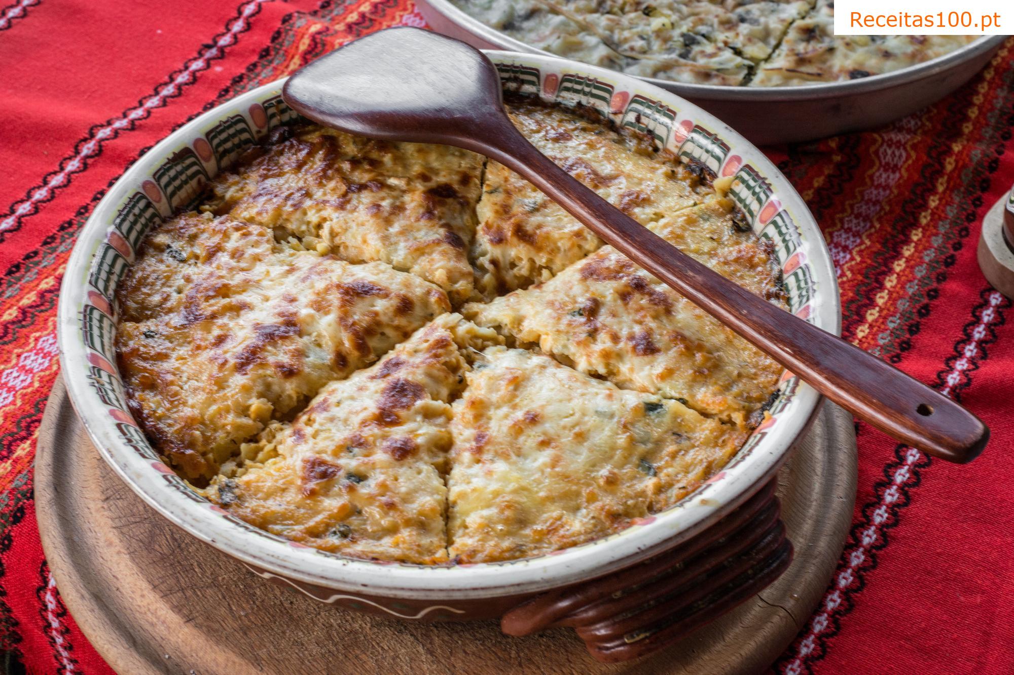 Pão salgado fermentado com recheio de legumes