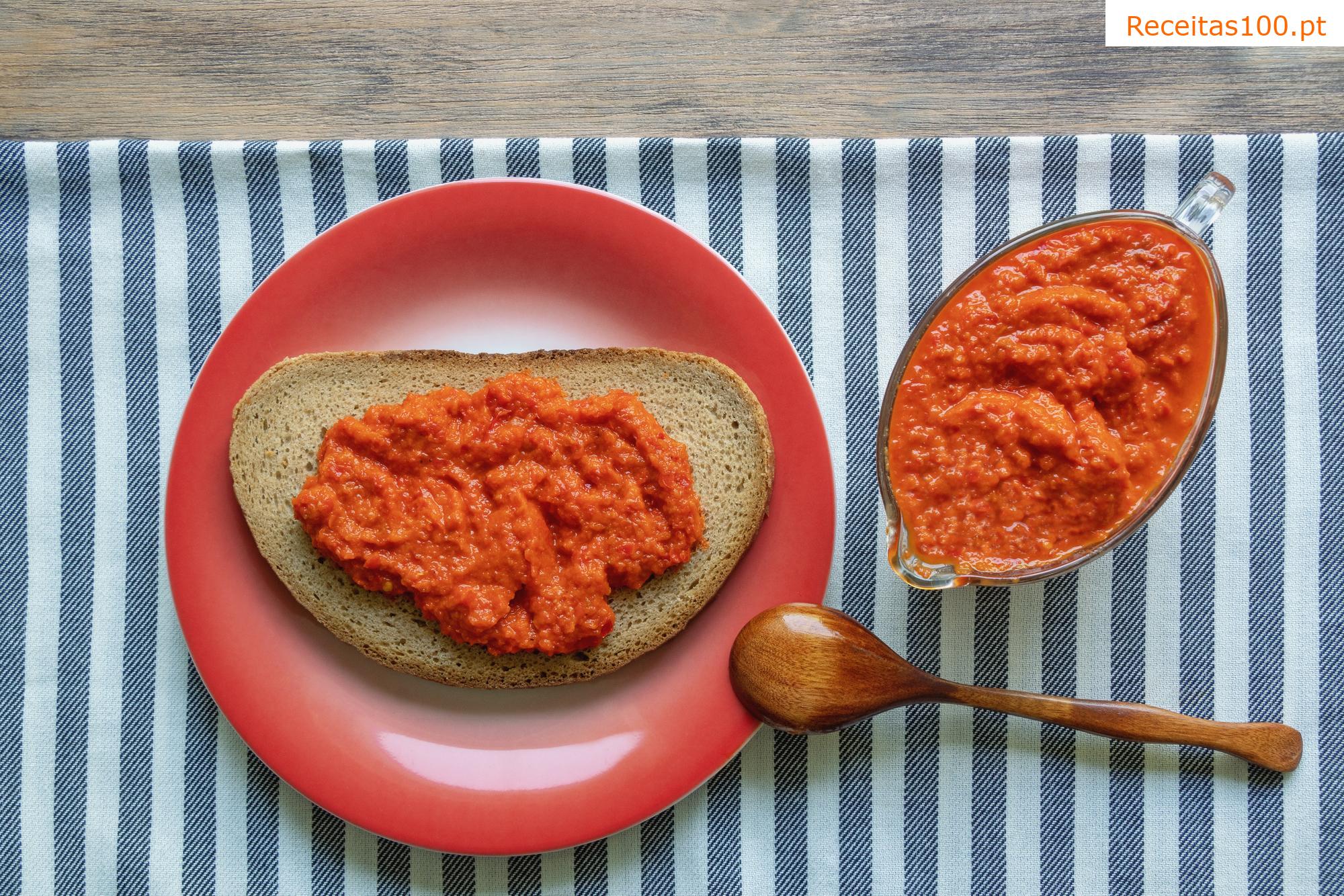 Pasta balcânica com tomates secos