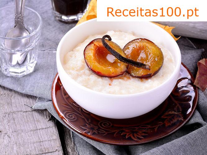 Pudim de arroz com natas e ameixas