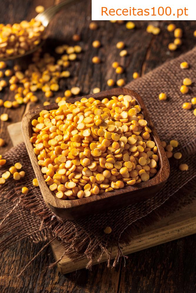 Purê de ervilha com cenoura e aipo-rábano