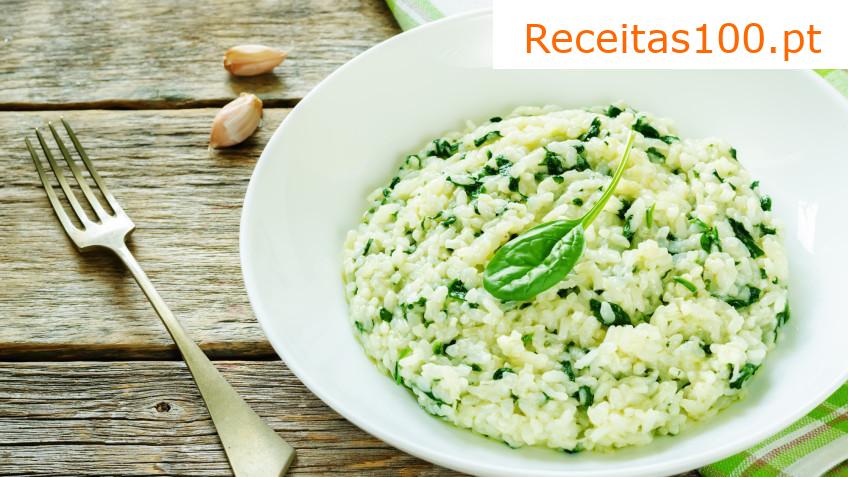 Risoto italiano com aspargos verdes