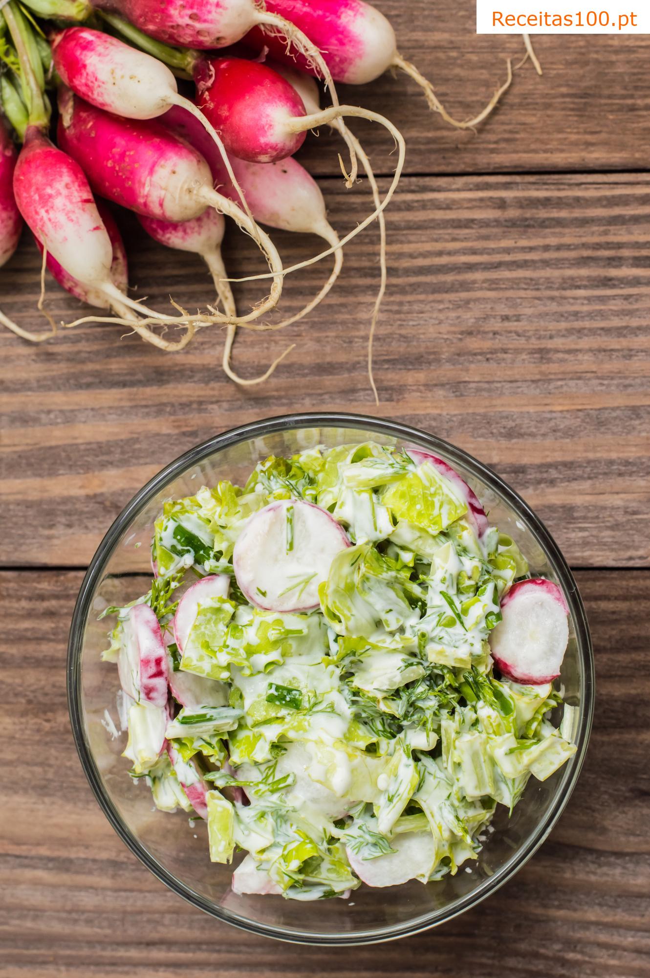 Salada de espinafre fresco