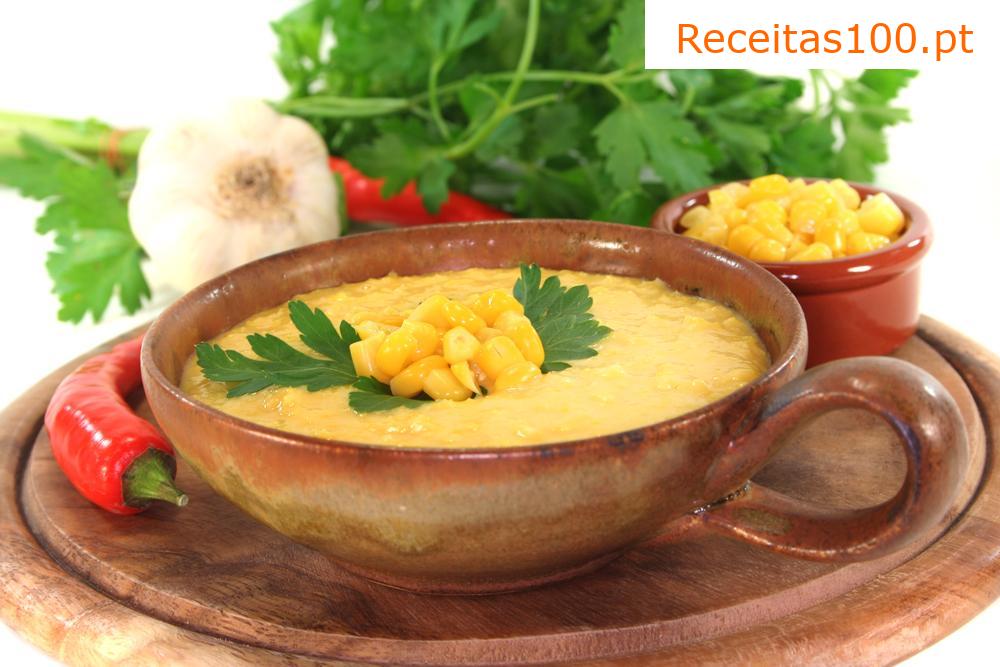 Sopa de abobrinha com milho