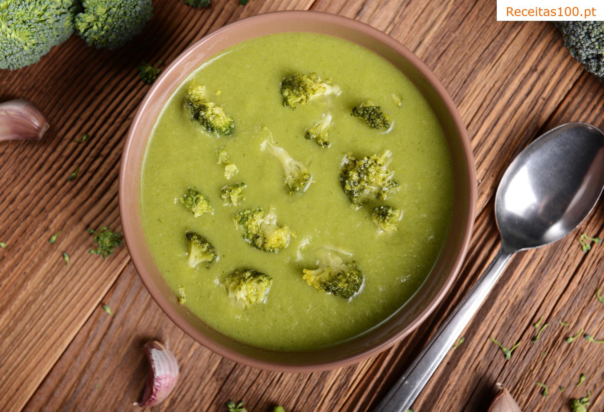 Sopa de brócolos