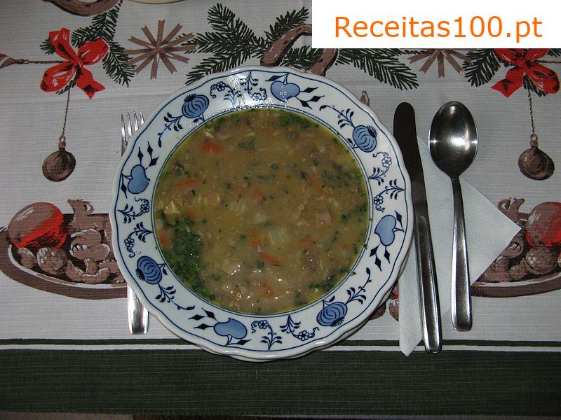 Sopa de peixe natalina