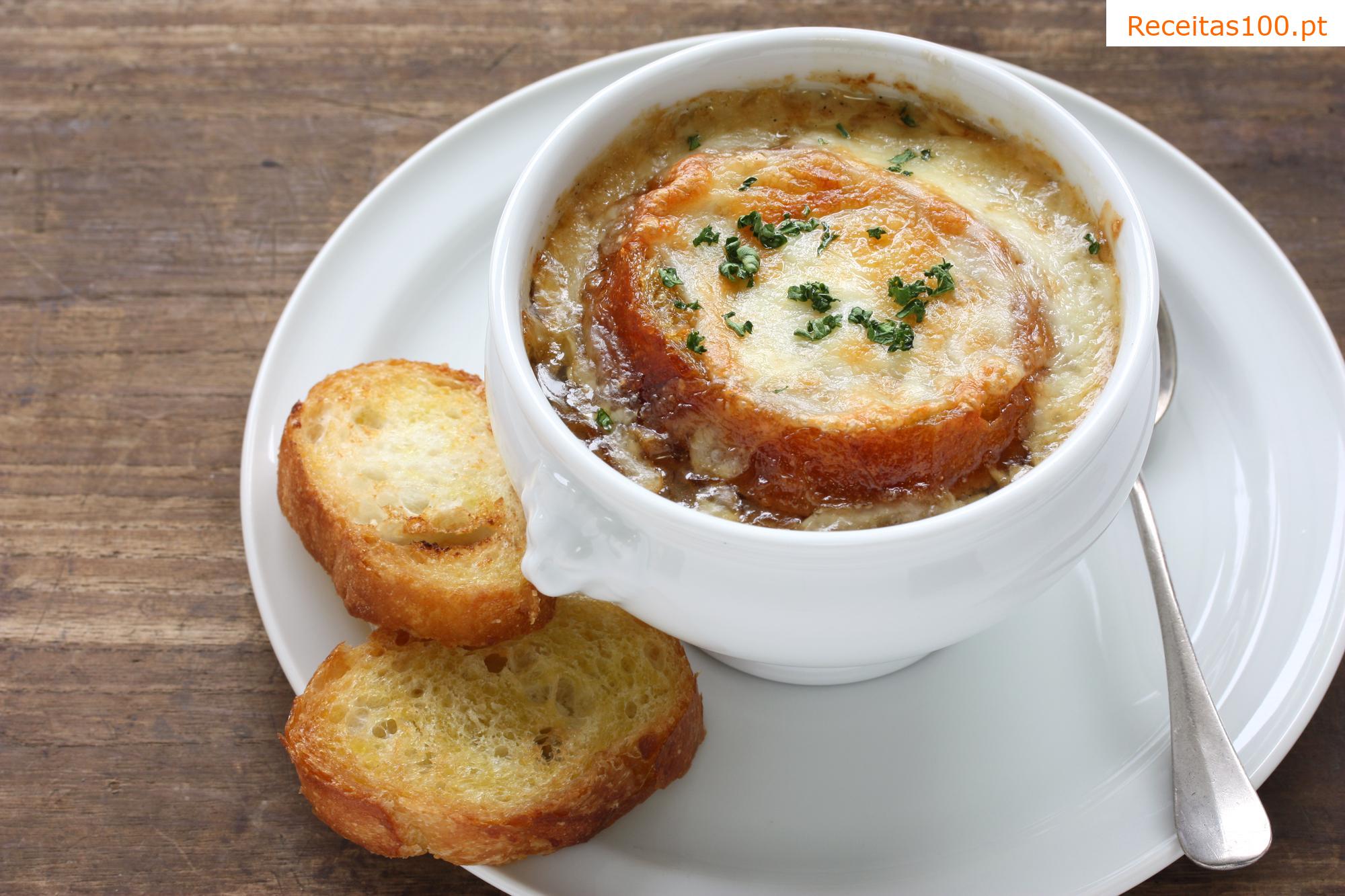 Sopa francesa de cebola