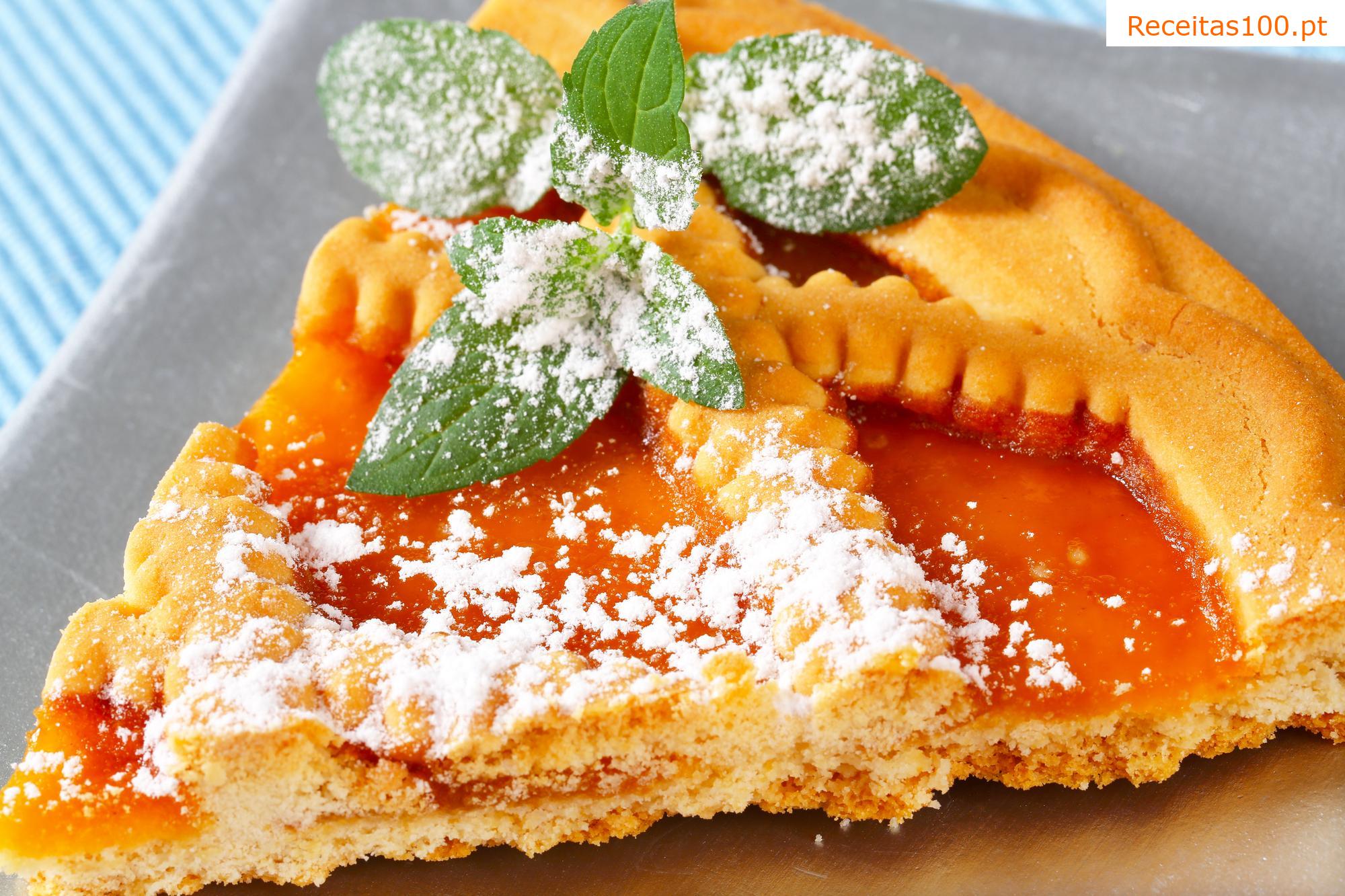 Torta quebrada com maçãs