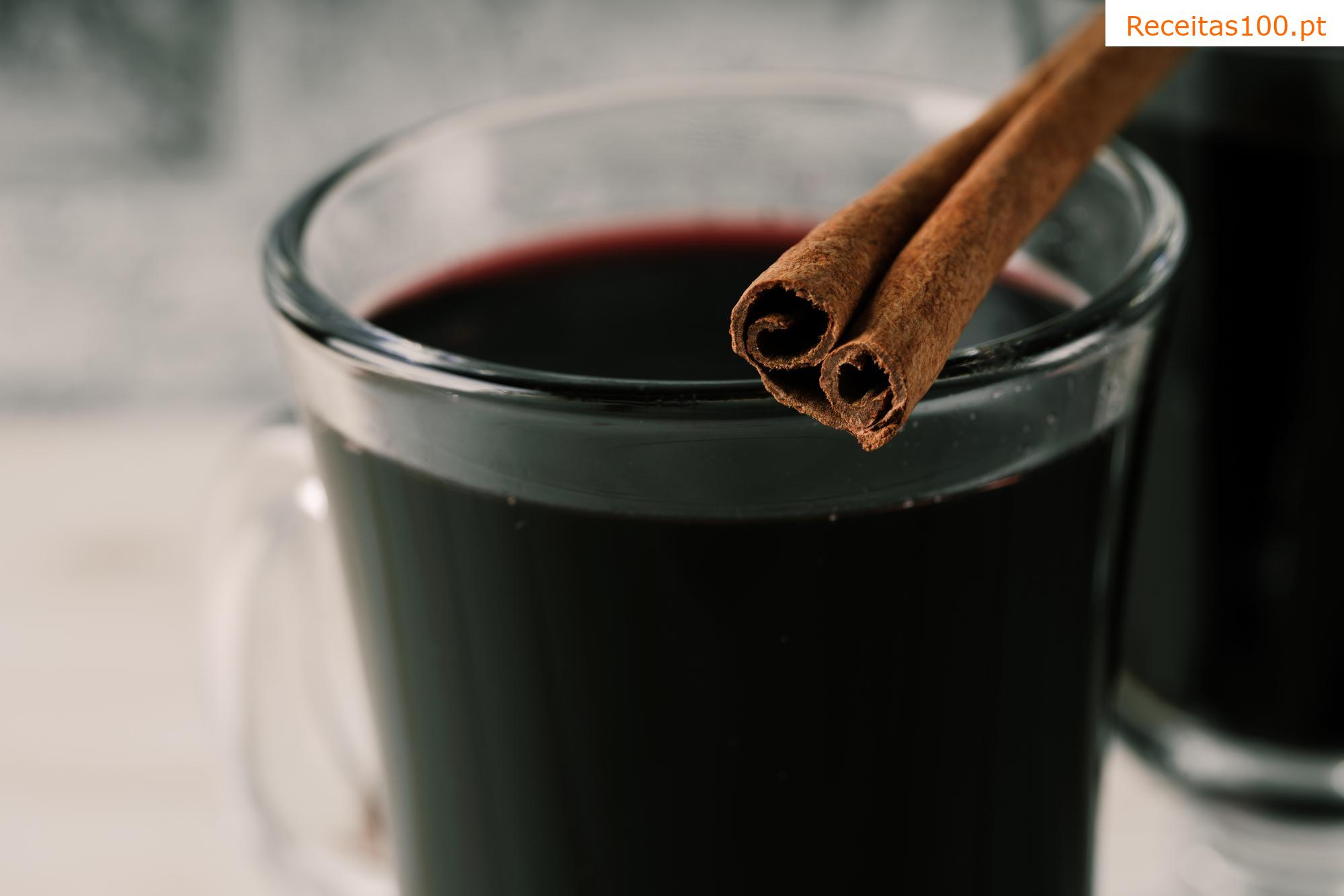 Vinho quente temperado